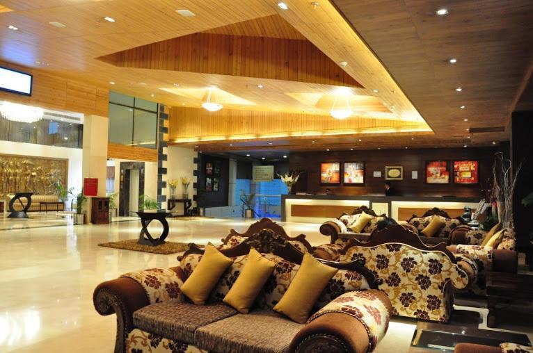 The Victoria Grand Hotel & Spa Kasauli Exterior foto